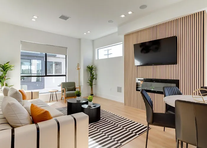 Brand New Modern 9 Bedroom Compound In Pickfair Village
